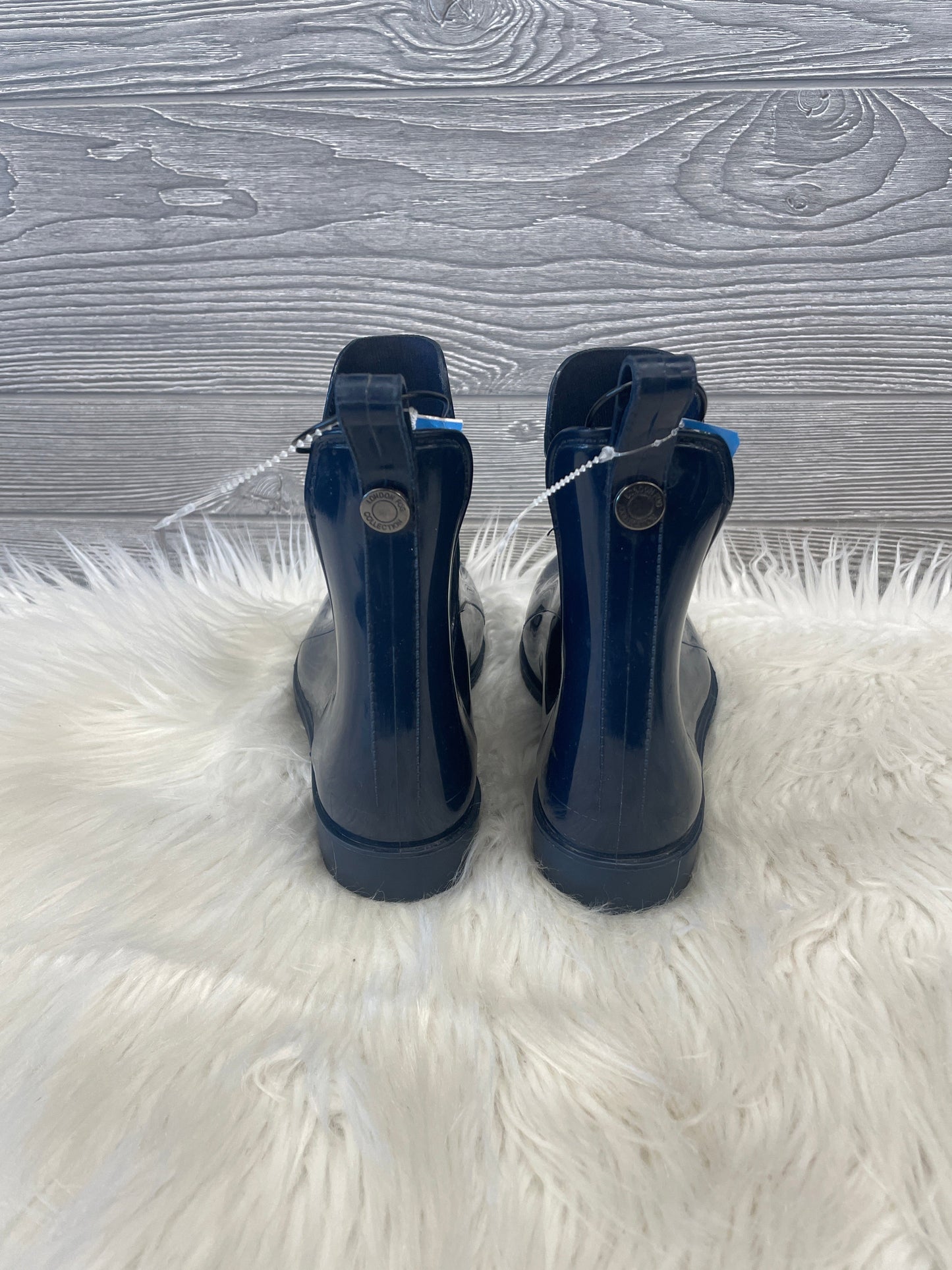 Boots Rain By London Fog In Navy, Size: 8