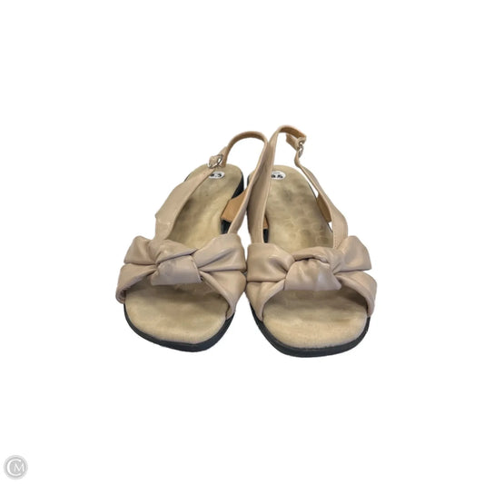 Sandals Flats By Comfortview In Beige, Size: 8.5