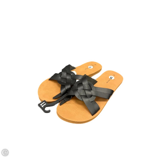 Sandals Flats By Time And Tru In Black & Brown, Size: 11