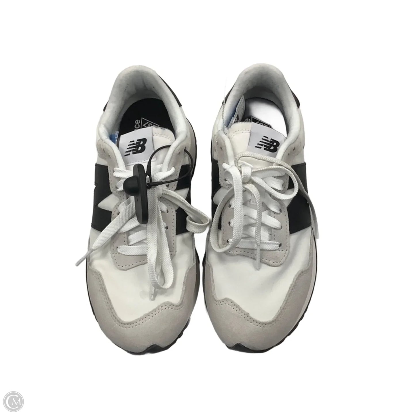 Shoes Athletic By New Balance In Black & White, Size: 8