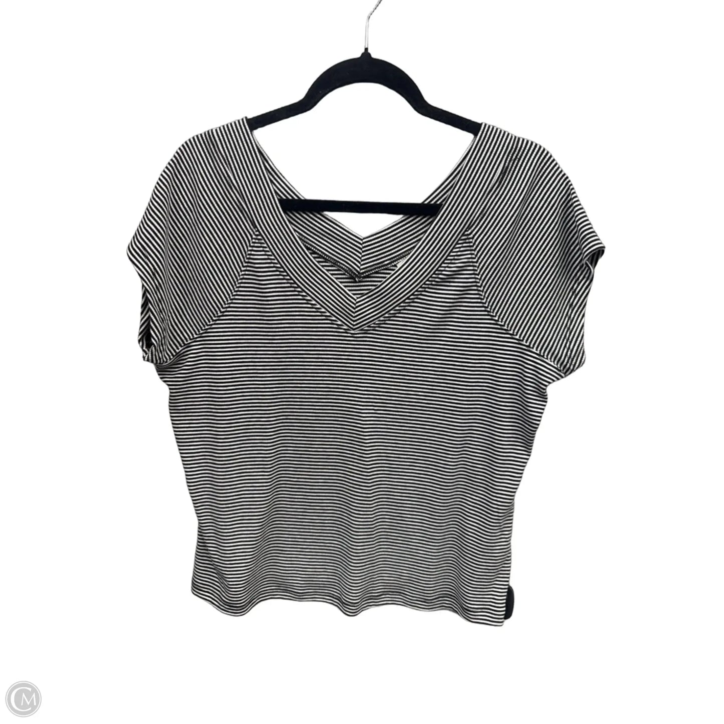 Top Short Sleeve By Ultra Flirt In Striped Pattern, Size: 1x