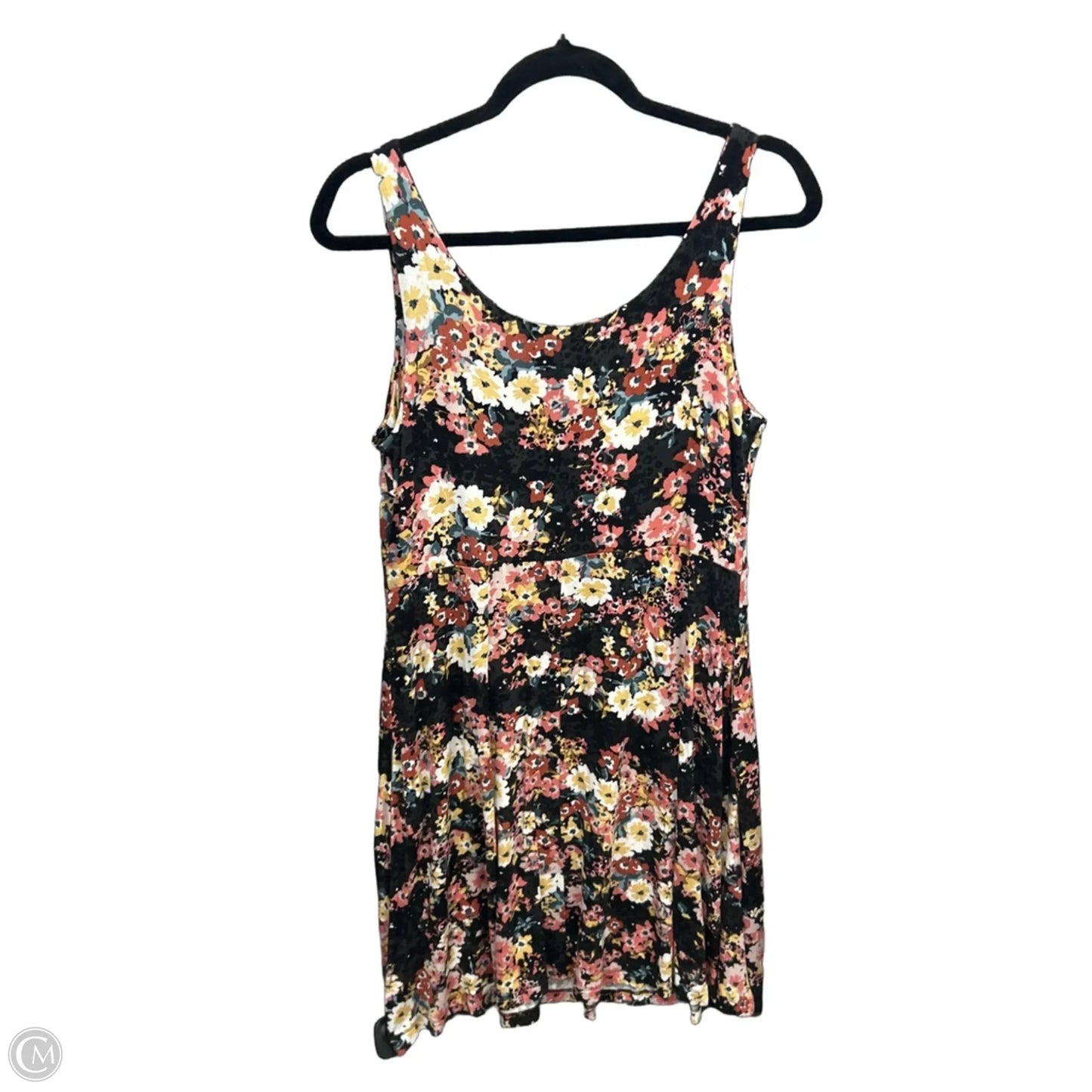 Top Short Sleeve By Maurices In Striped Pattern, Size: M