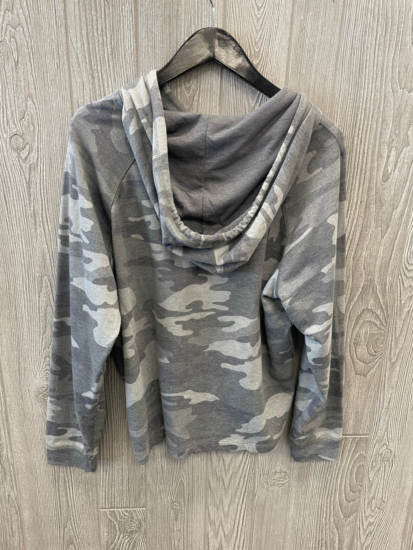 Sweatshirt Hoodie By Maurices In Camouflage Print, Size: L