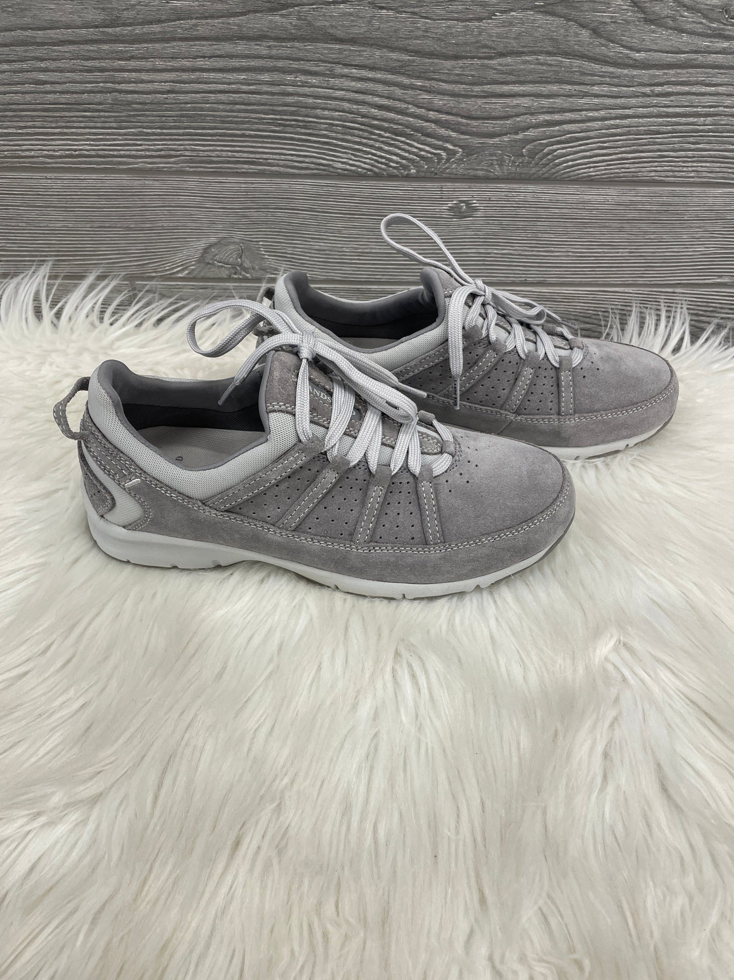 Shoes Athletic By Lands End In Grey, Size: 7.5