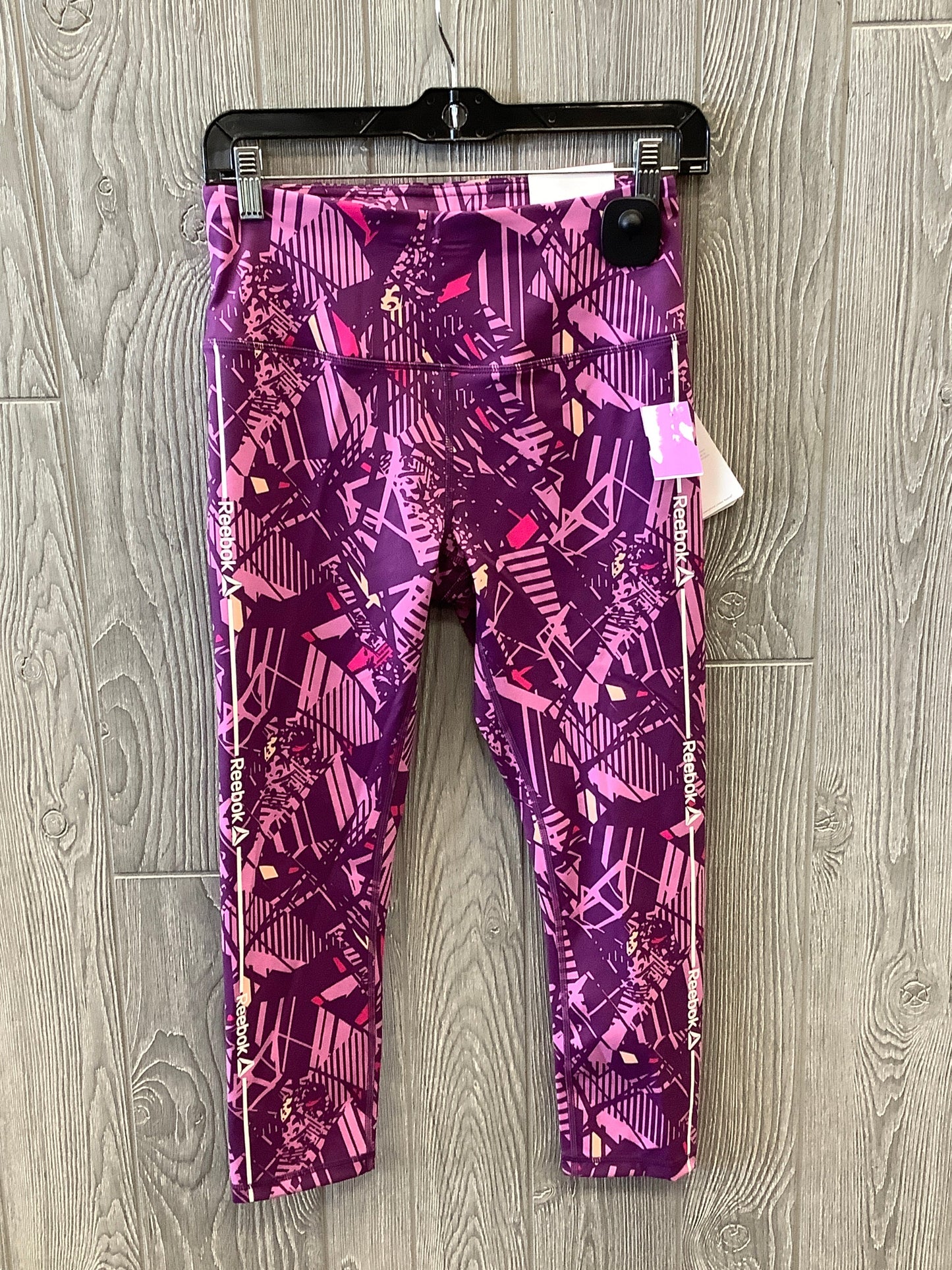 Purple Athletic Capris Reebok, Size S