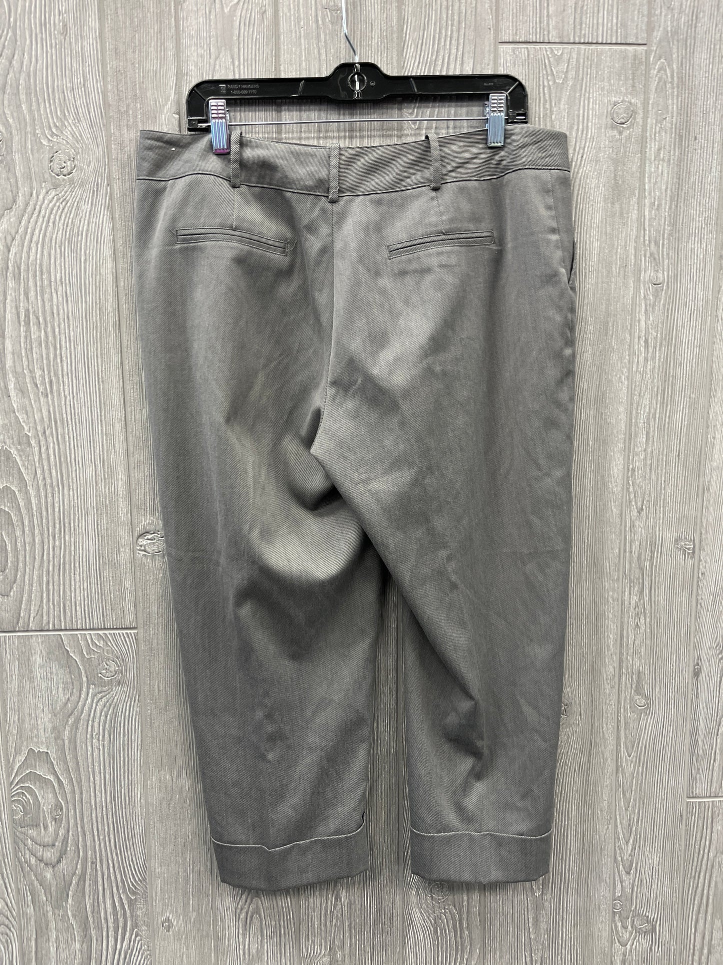 Capris By Worthington In Grey, Size: 12