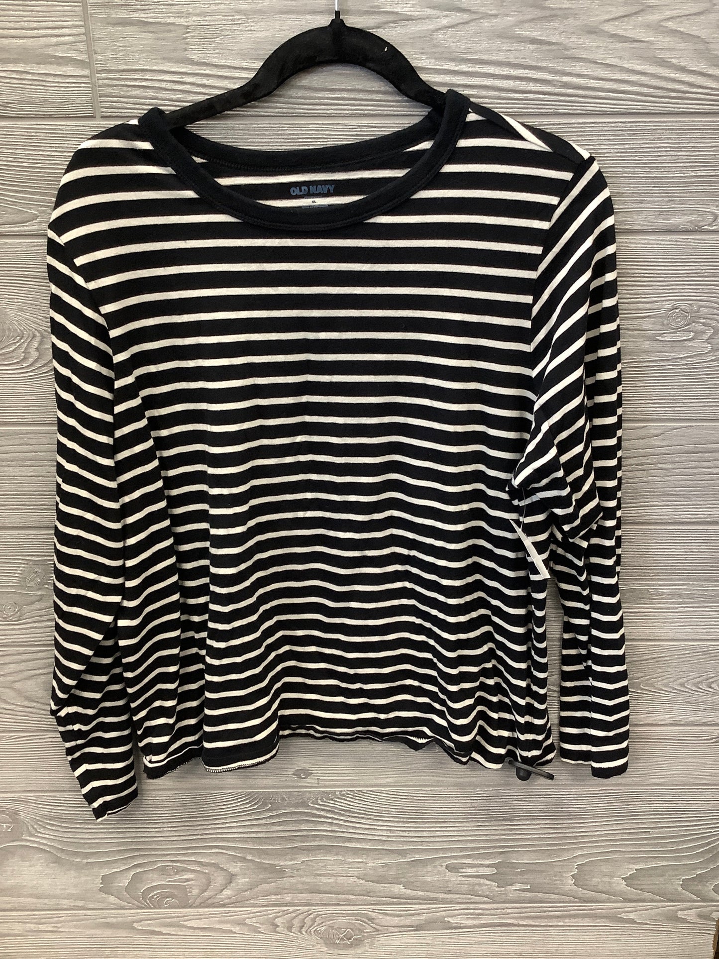 Top Long Sleeve By Old Navy In Striped Pattern, Size: Xl