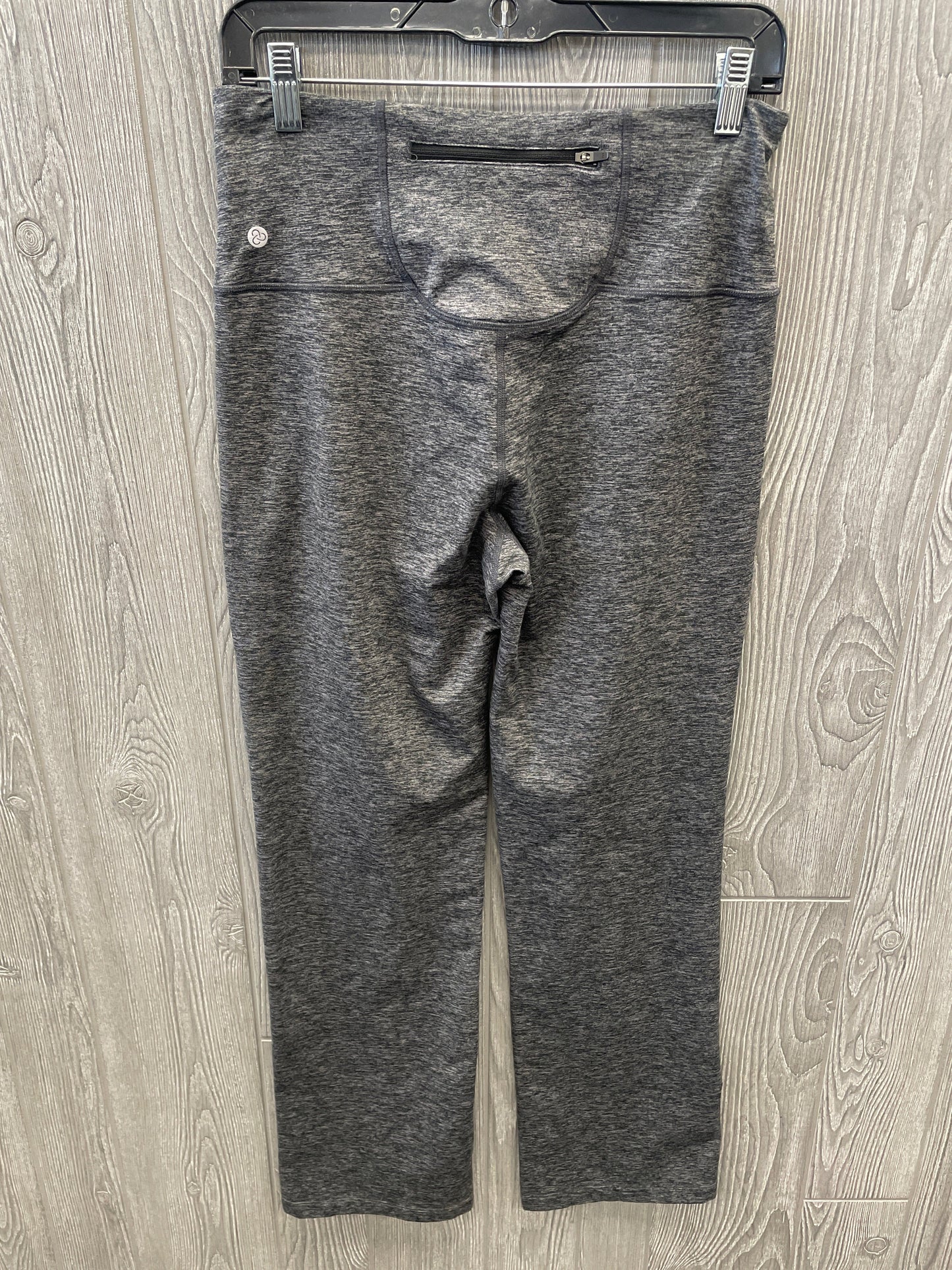 Athletic Leggings By Zella In Grey, Size: M