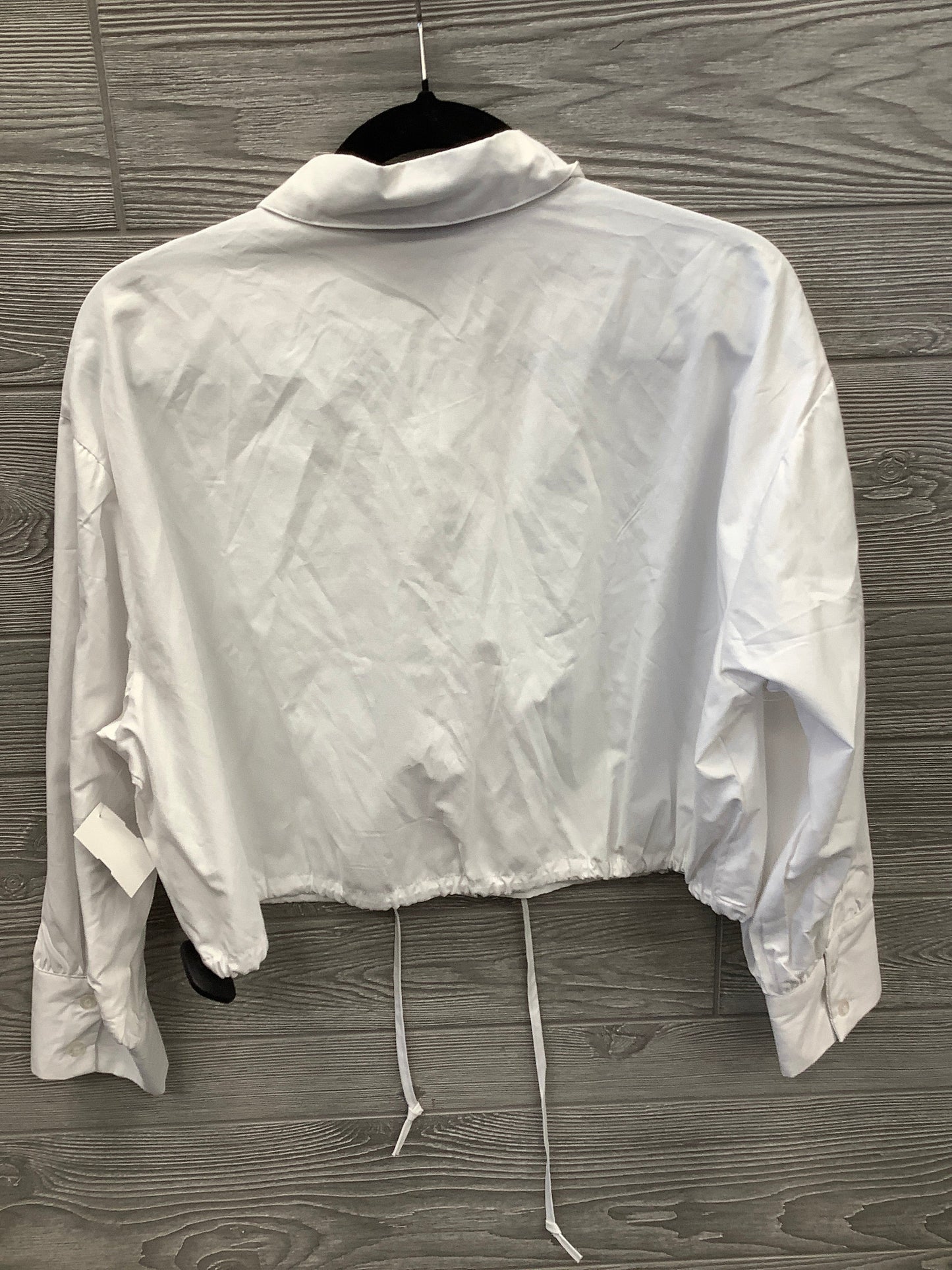 Top Long Sleeve By Clothes Mentor In White, Size: L