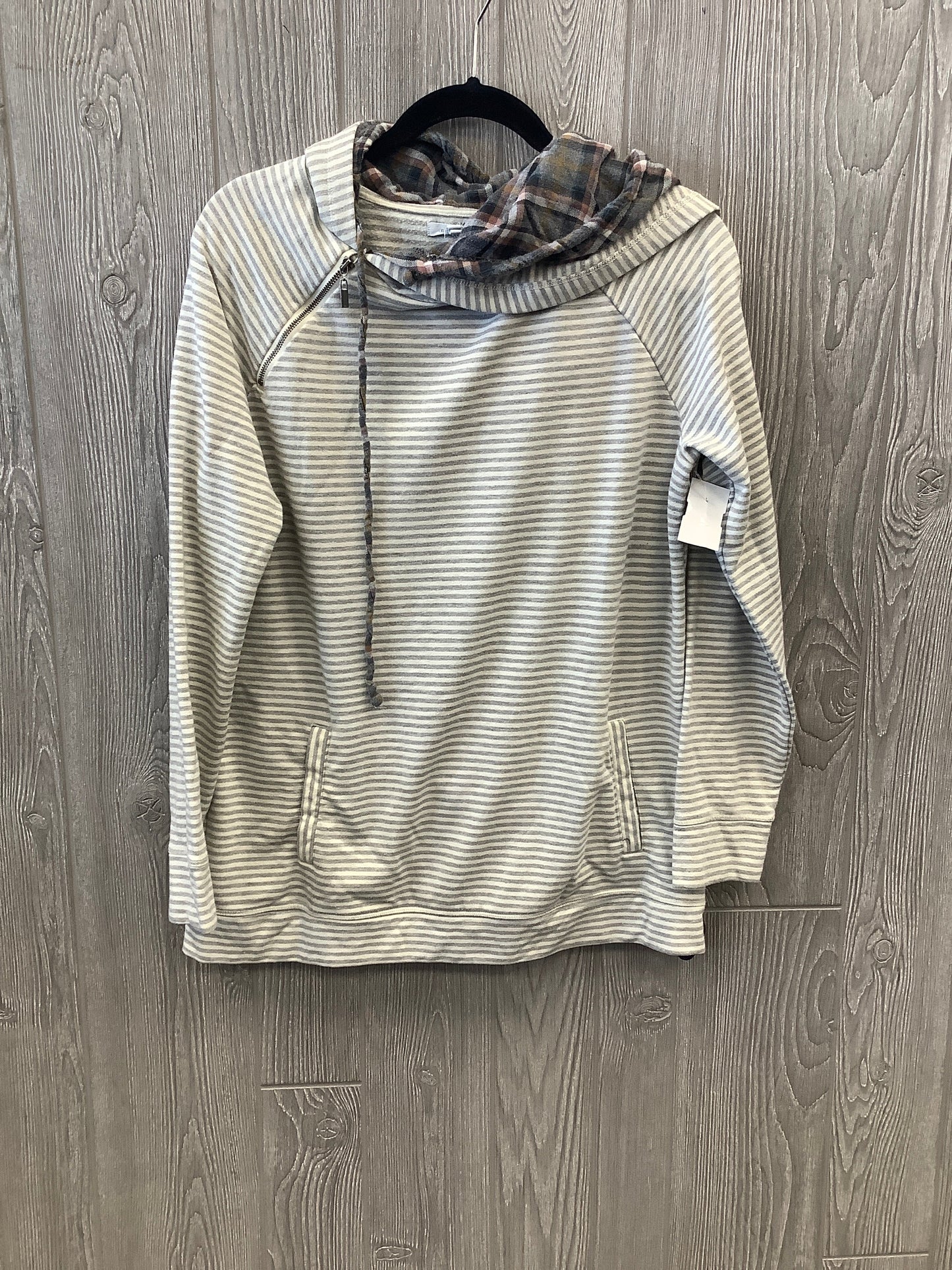 Sweatshirt Hoodie By Maurices In Striped Pattern, Size: M