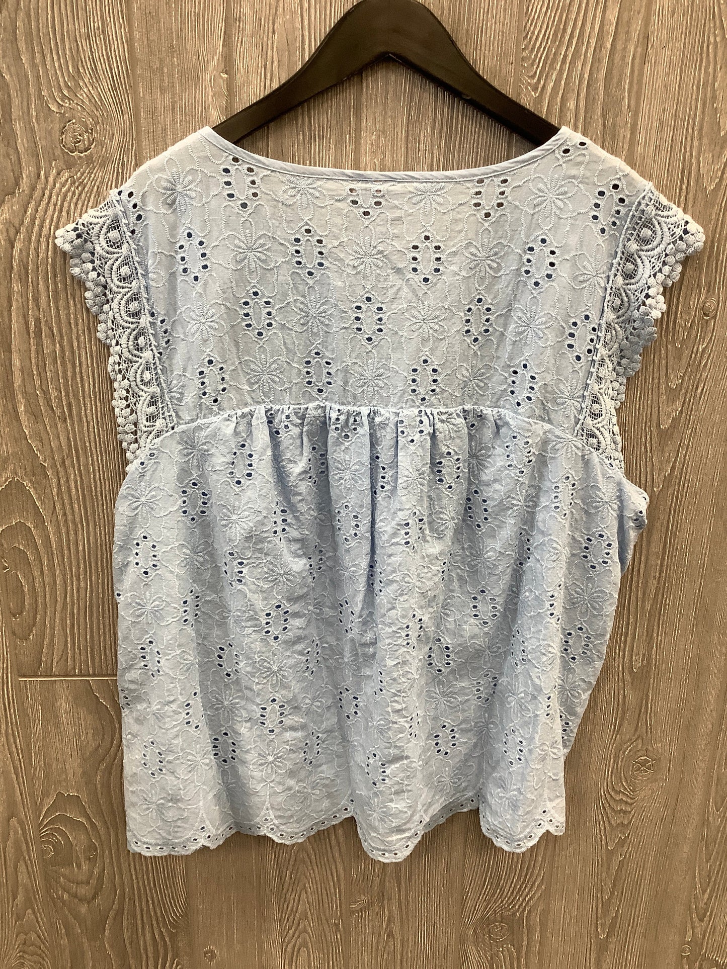 Top Short Sleeve By Knox Rose In Blue, Size: 2x