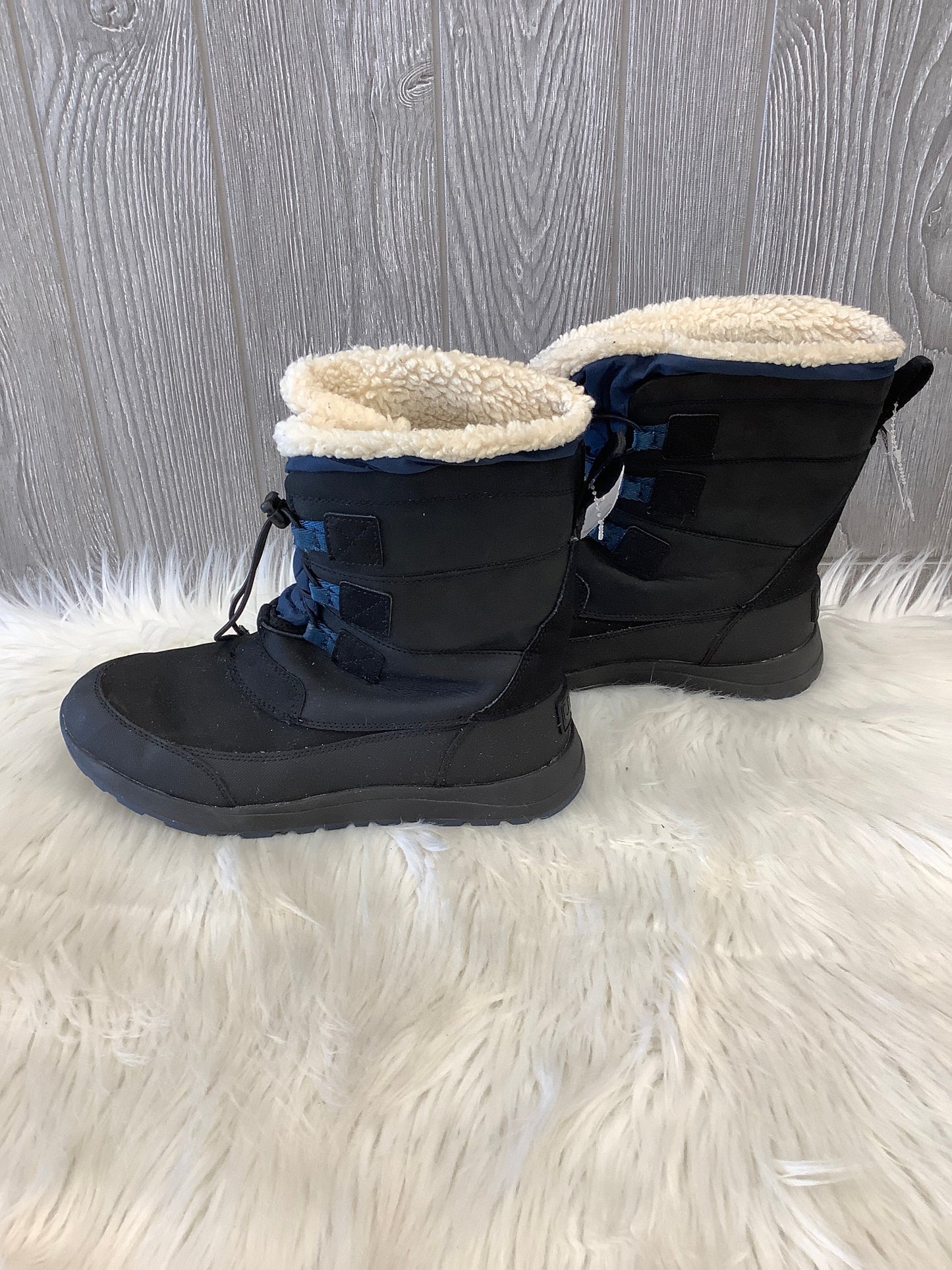 Boots Snow By Ugg In Black & Blue, Size: 6