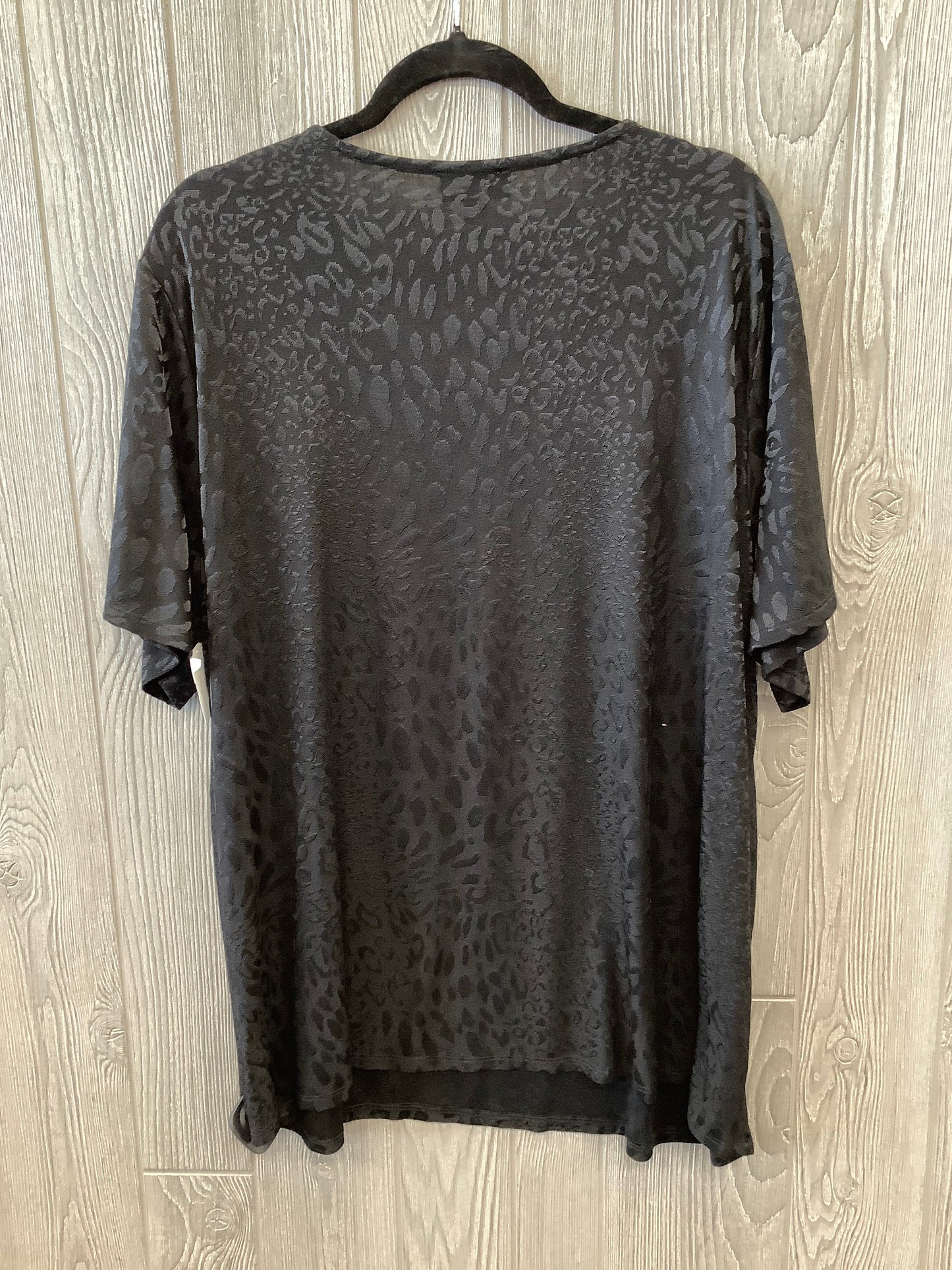 Top Short Sleeve By Antthony In Black, Size: 2x