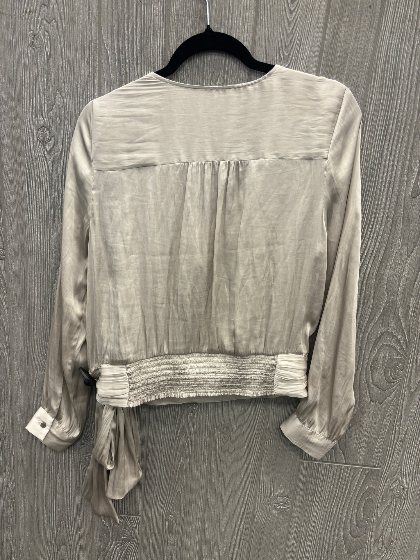 Blouse Long Sleeve By Banana Republic In Cream, Size: M