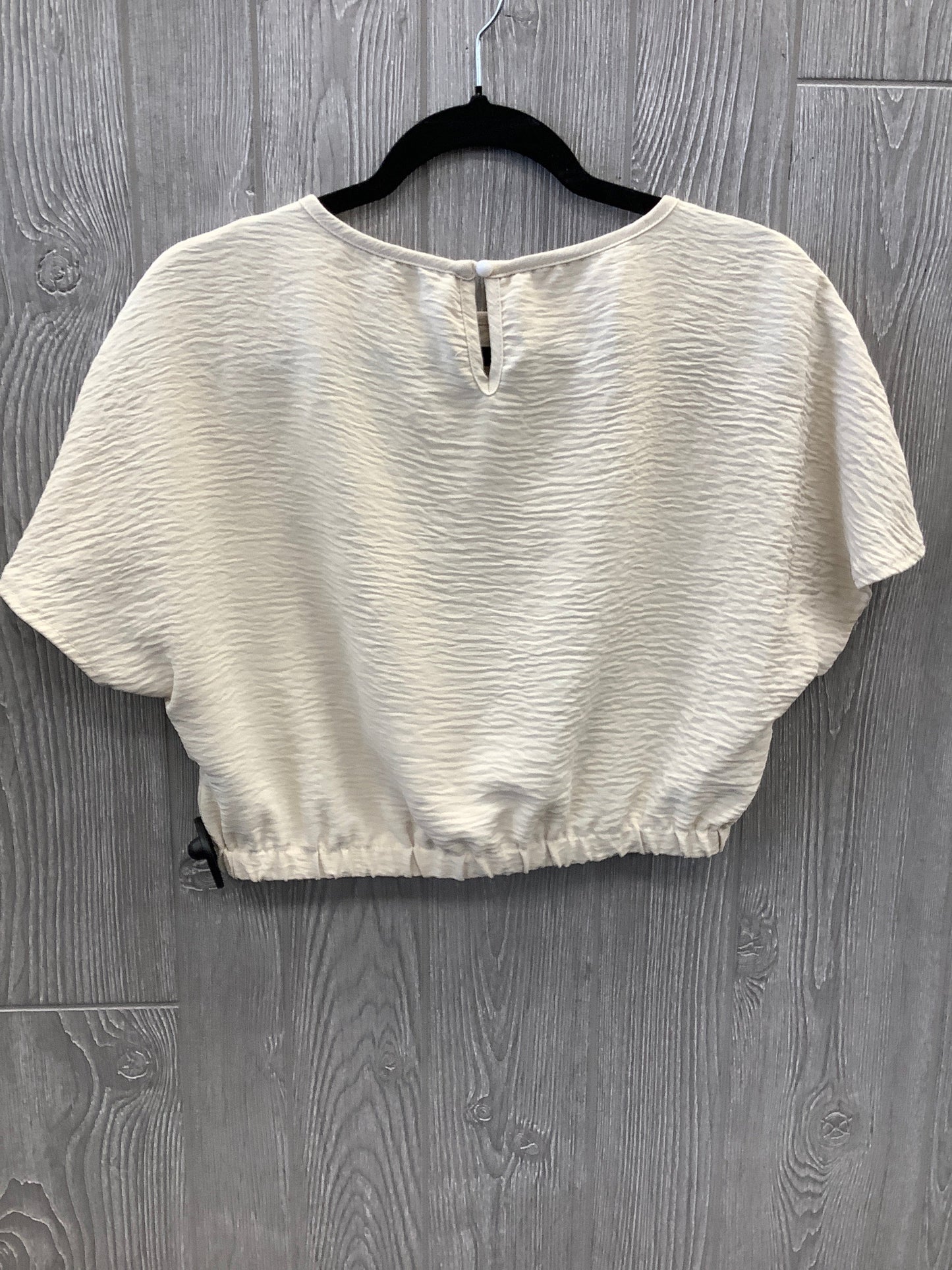 Blouse Short Sleeve By Shein In Beige, Size: L