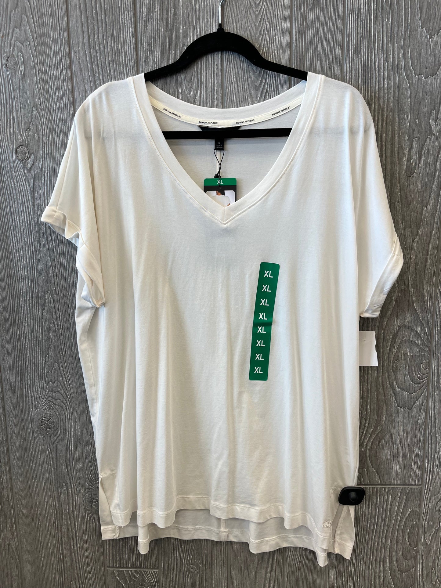 Top Short Sleeve By Banana Republic In White, Size: Xl