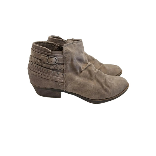 Boots Ankle Flats By Maurices In Brown, Size: 9