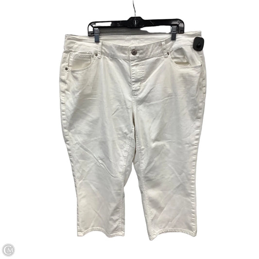 Capris By Maurices In White, Size: 20