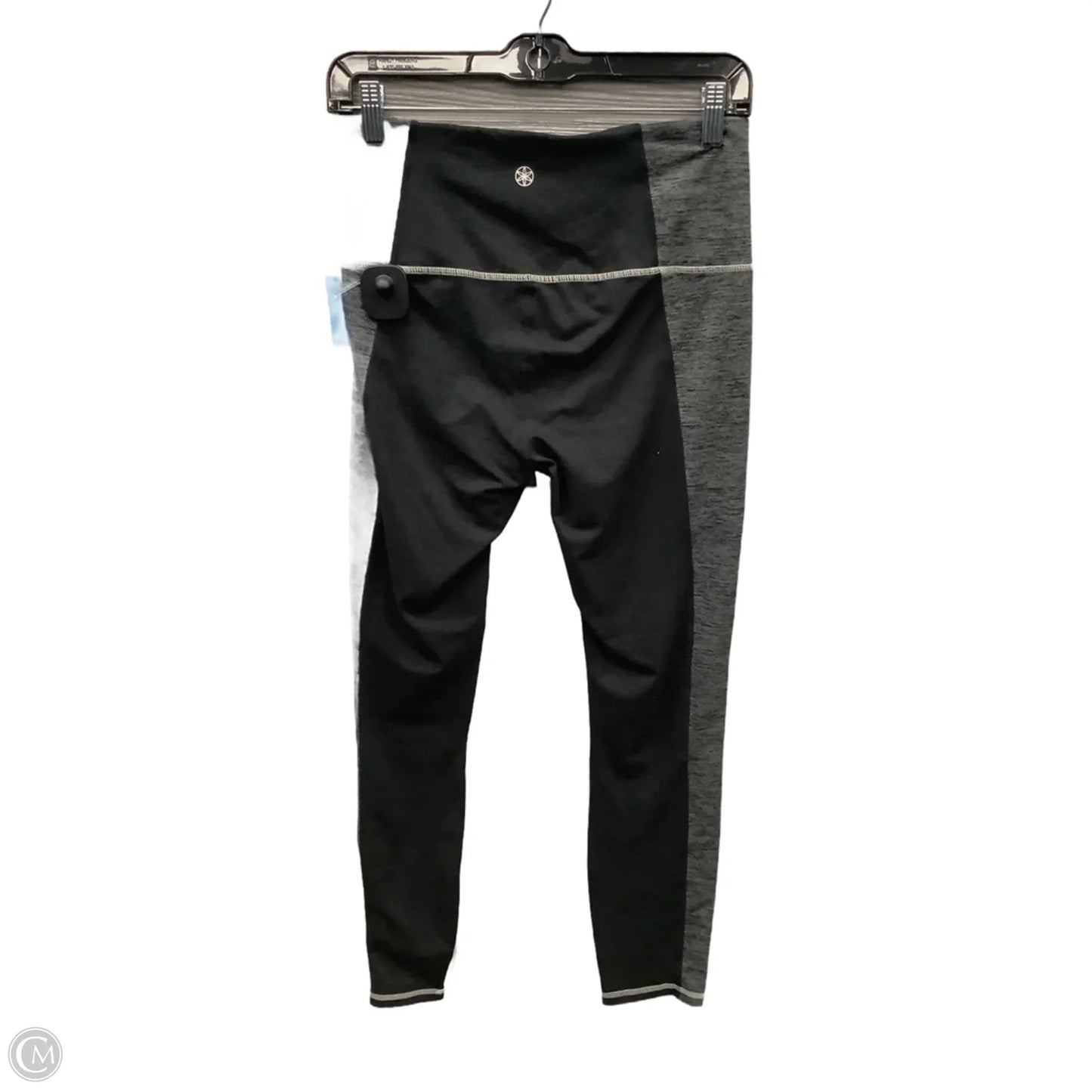 Athletic Leggings By Gaiam In Grey, Size: M