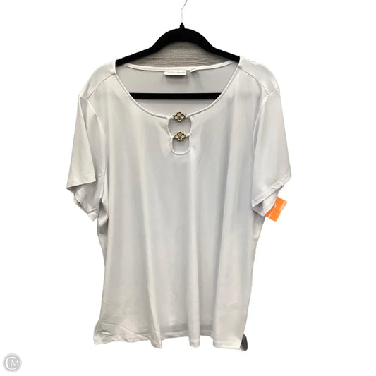 Top Short Sleeve By Susan Graver In White, Size: 2x