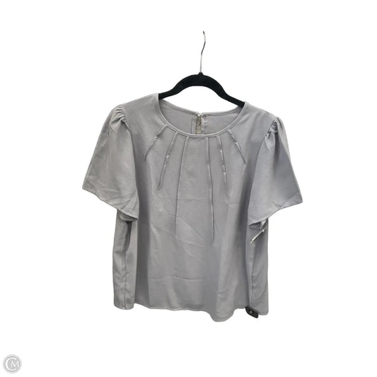 Top Short Sleeve By Shein In Grey, Size: Xl