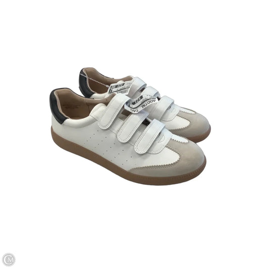 Shoes Sneakers By Loft In Black & White, Size: 9.5
