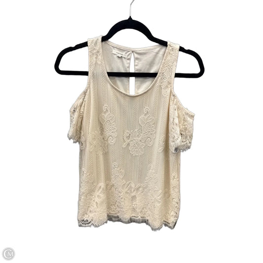Top Short Sleeve By Maurices In Cream, Size: S