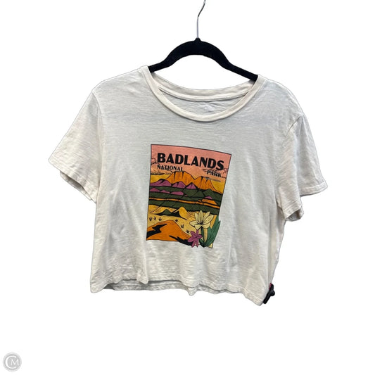 Top Short Sleeve By Levis In Cream, Size: L