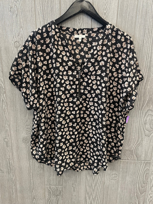 Top Short Sleeve By Maurices  Size: Xl