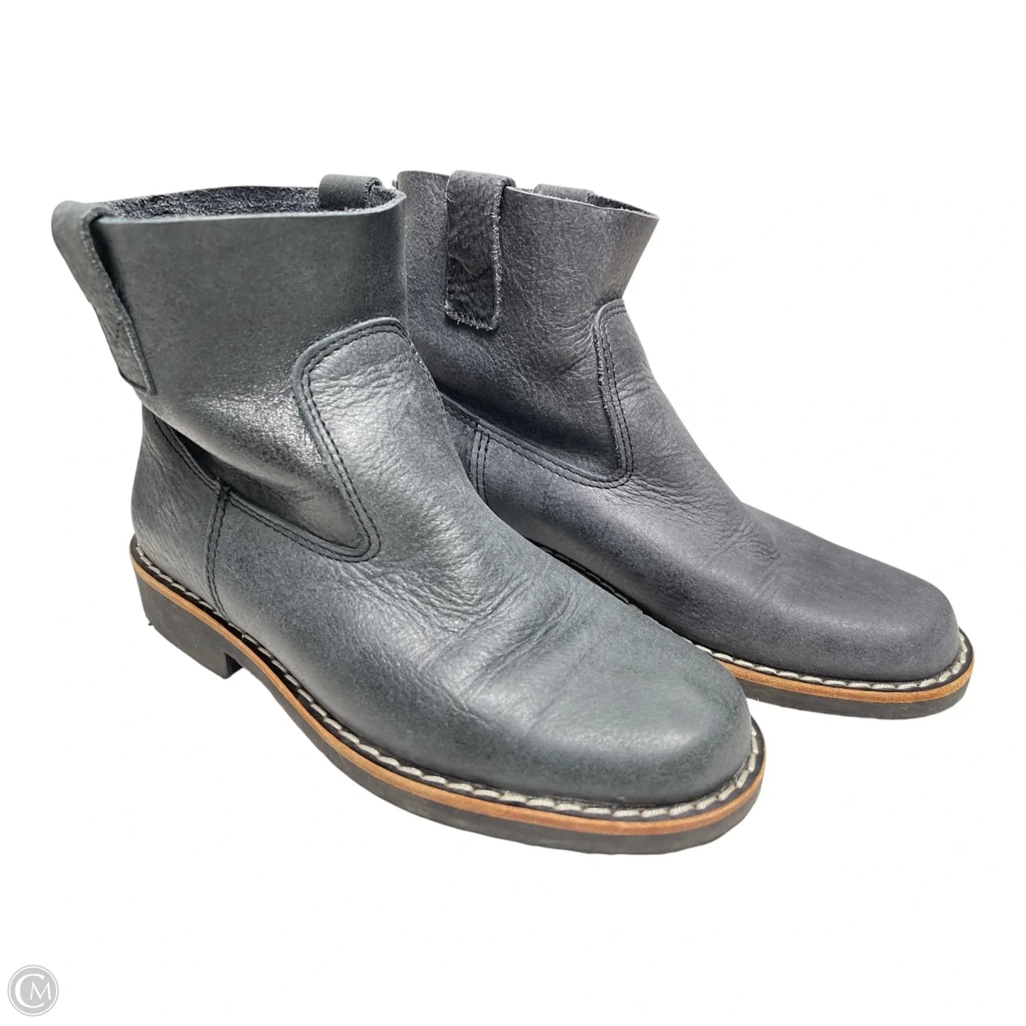 Boots Ankle Flats By Roots In Grey, Size: 6