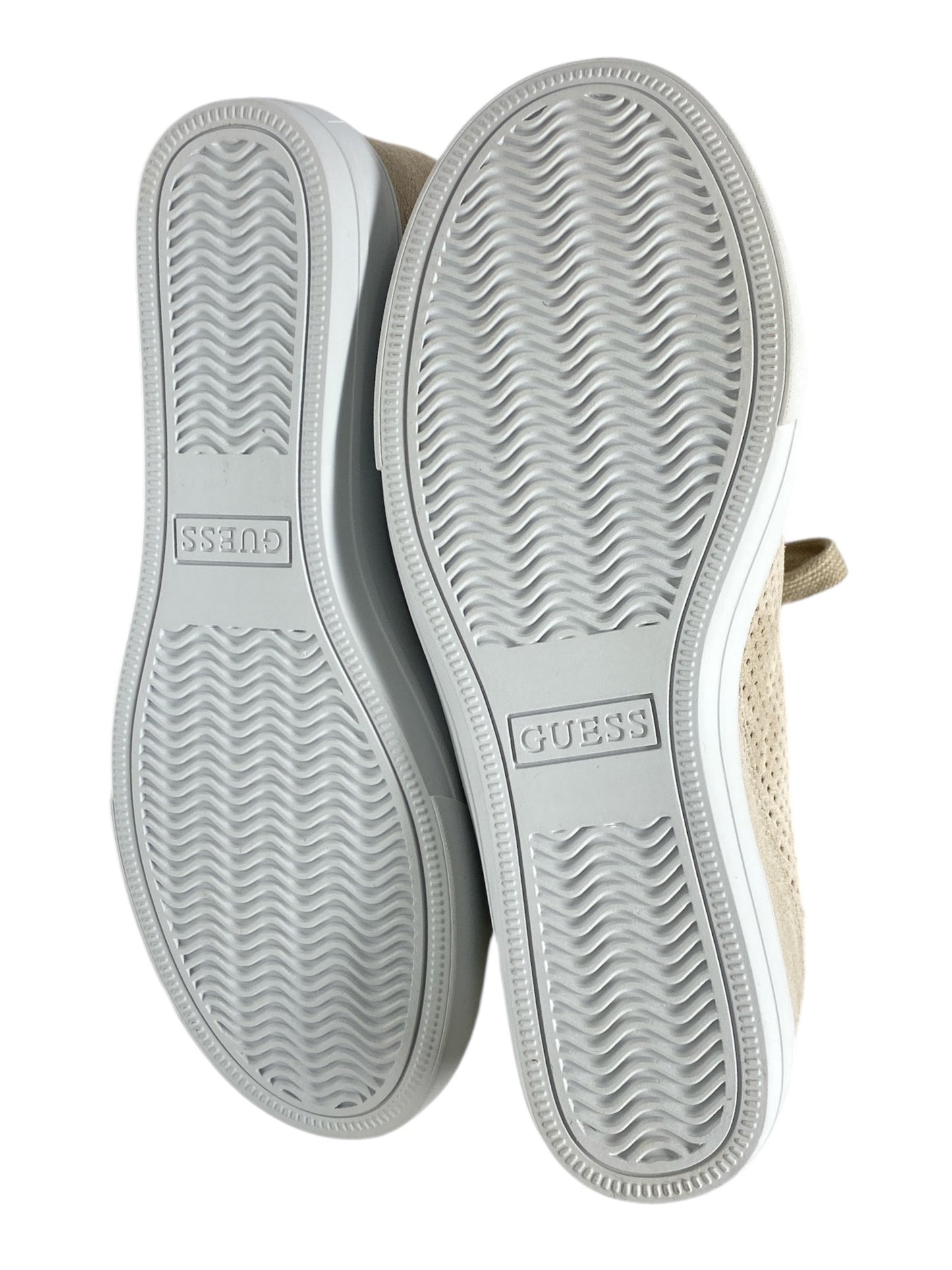 Shoes Sneakers By Guess In Tan, Size: 6