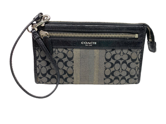 Wristlet Designer Coach, Size Medium