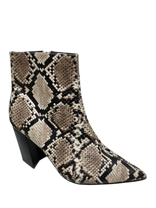 Boots Ankle Heels By Justfab In Snakeskin Print, Size: 9.5