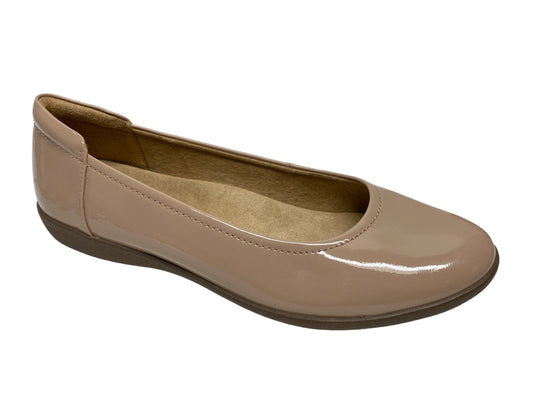 Beige Shoes Flats Naturalizer, Size 9.5