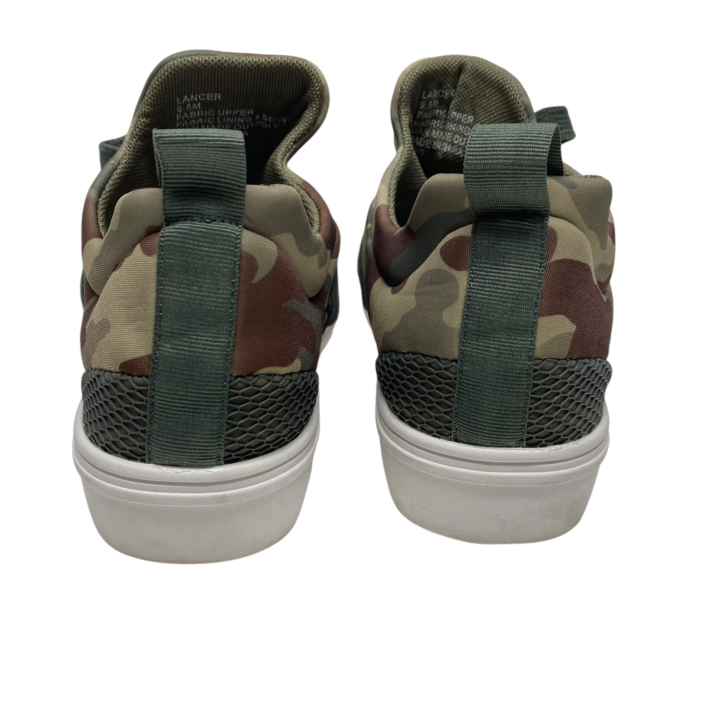 Shoes Sneakers By Steve Madden In Camouflage Print, Size: 9.5