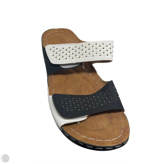 Sandals Heels Platform By Clothes Mentor In Black & White, Size: 8.5