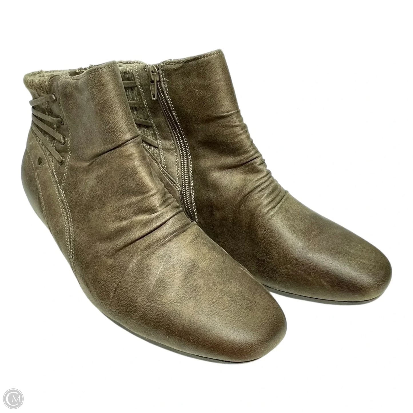 Boots Ankle Flats By Bare Traps In Tan, Size: 10