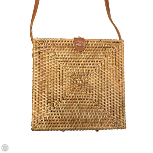 Crossbody By Clothes Mentor, Size: Medium