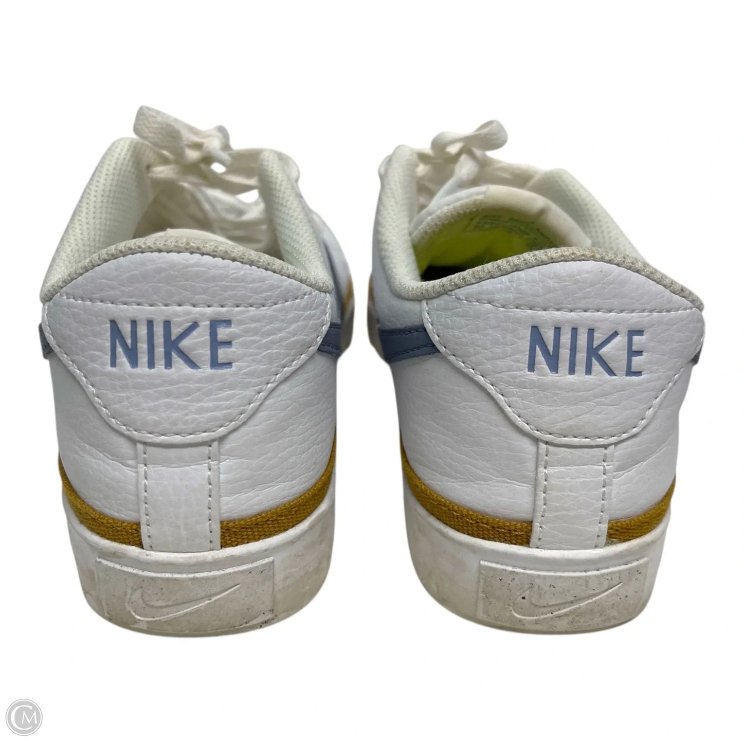Shoes Sneakers By Nike In White, Size: 9