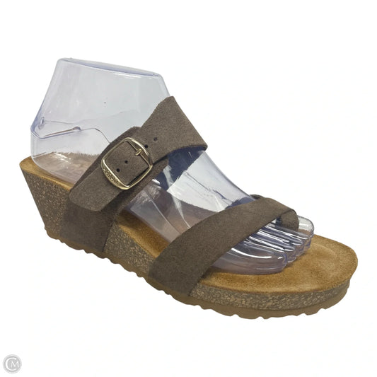 Sandals Heels Wedge By yokono -  In Tan, Size: 9