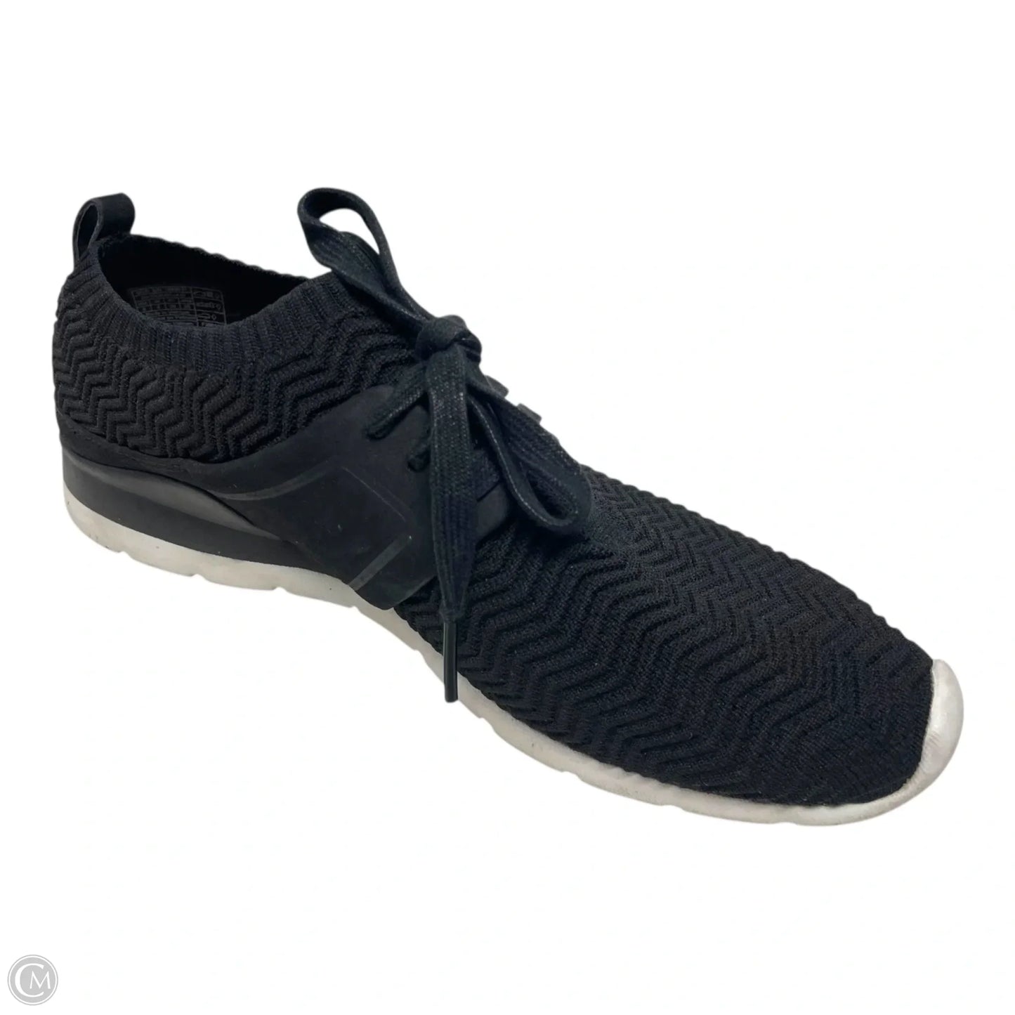 Shoes Designer By Ugg In Black & White, Size: 8