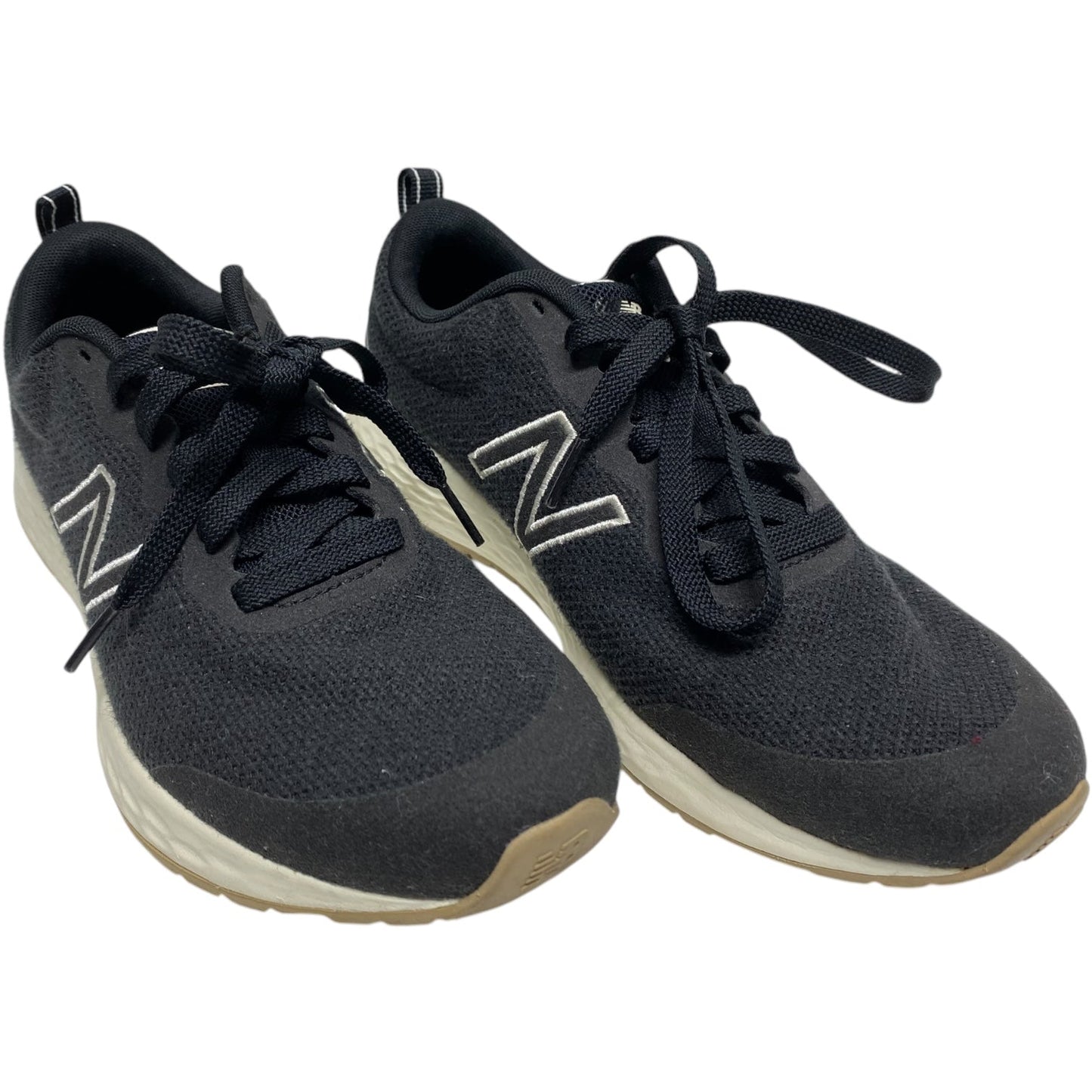 Shoes Athletic By New Balance In Black & White, Size: 7