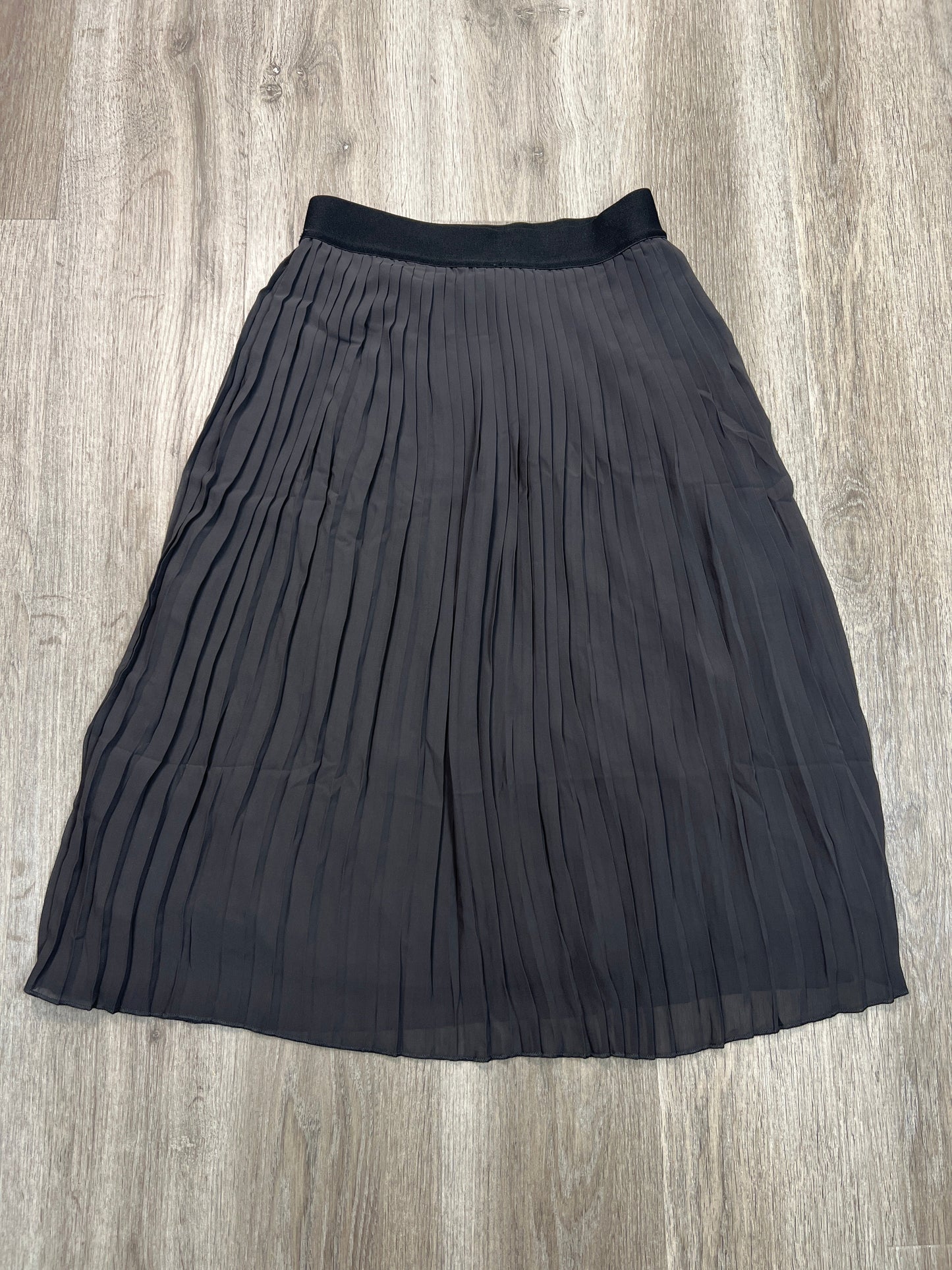 Skirt Midi By Zenana Outfitters In Grey, Size: M