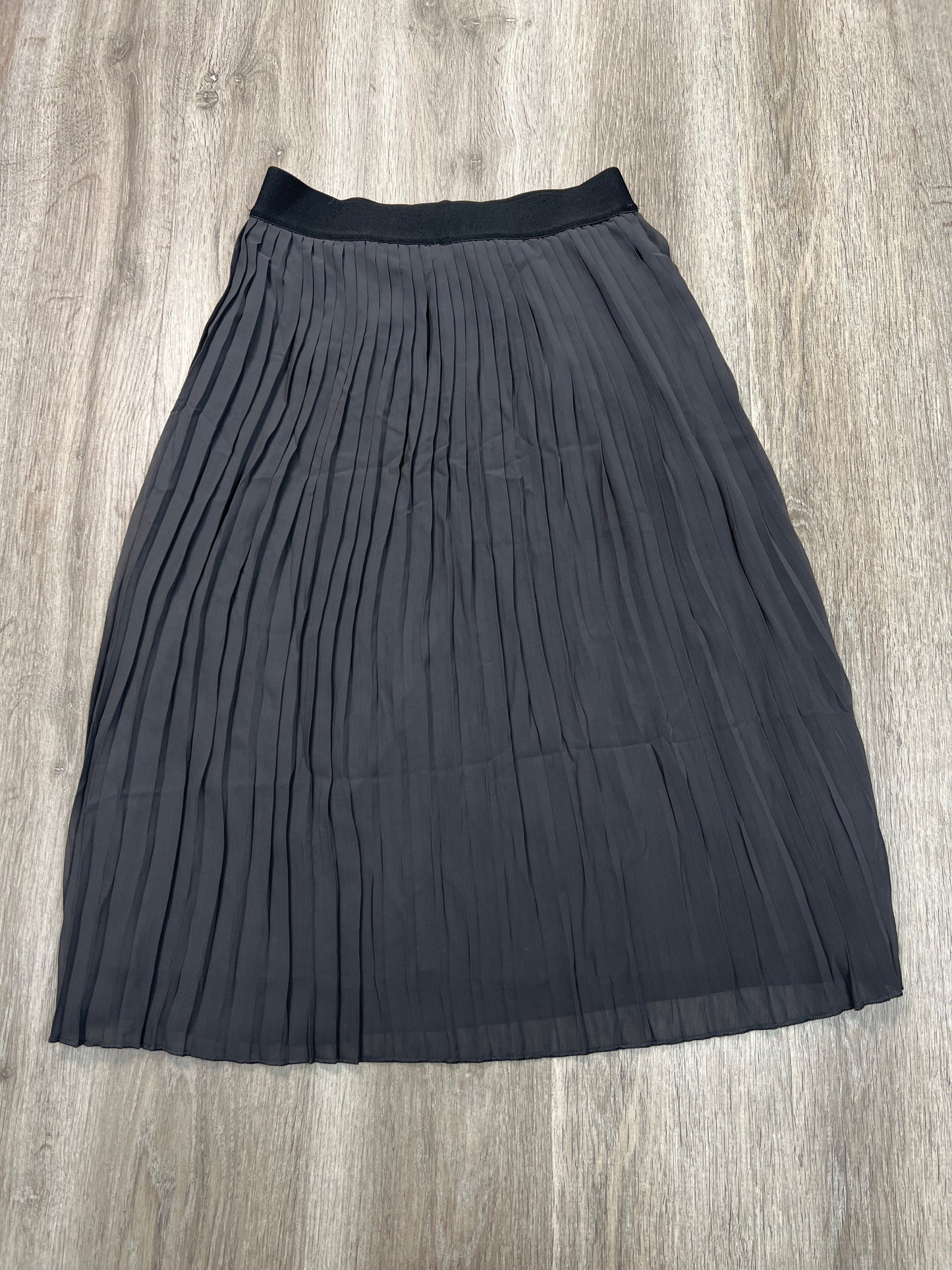 Skirt Midi By Zenana Outfitters In Grey, Size: M