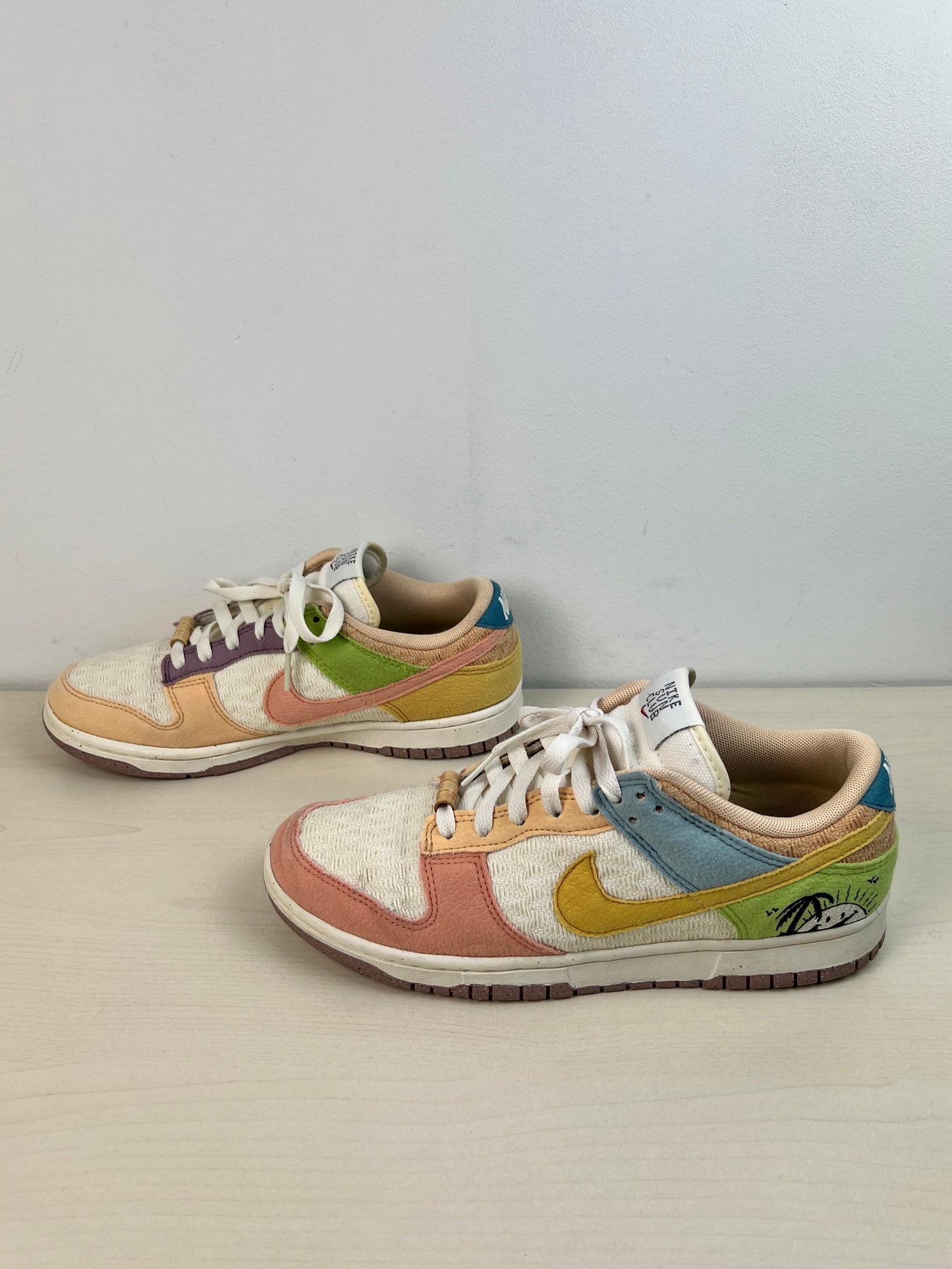 Shoes Sneakers By Nike In Multi-colored, Size: 10