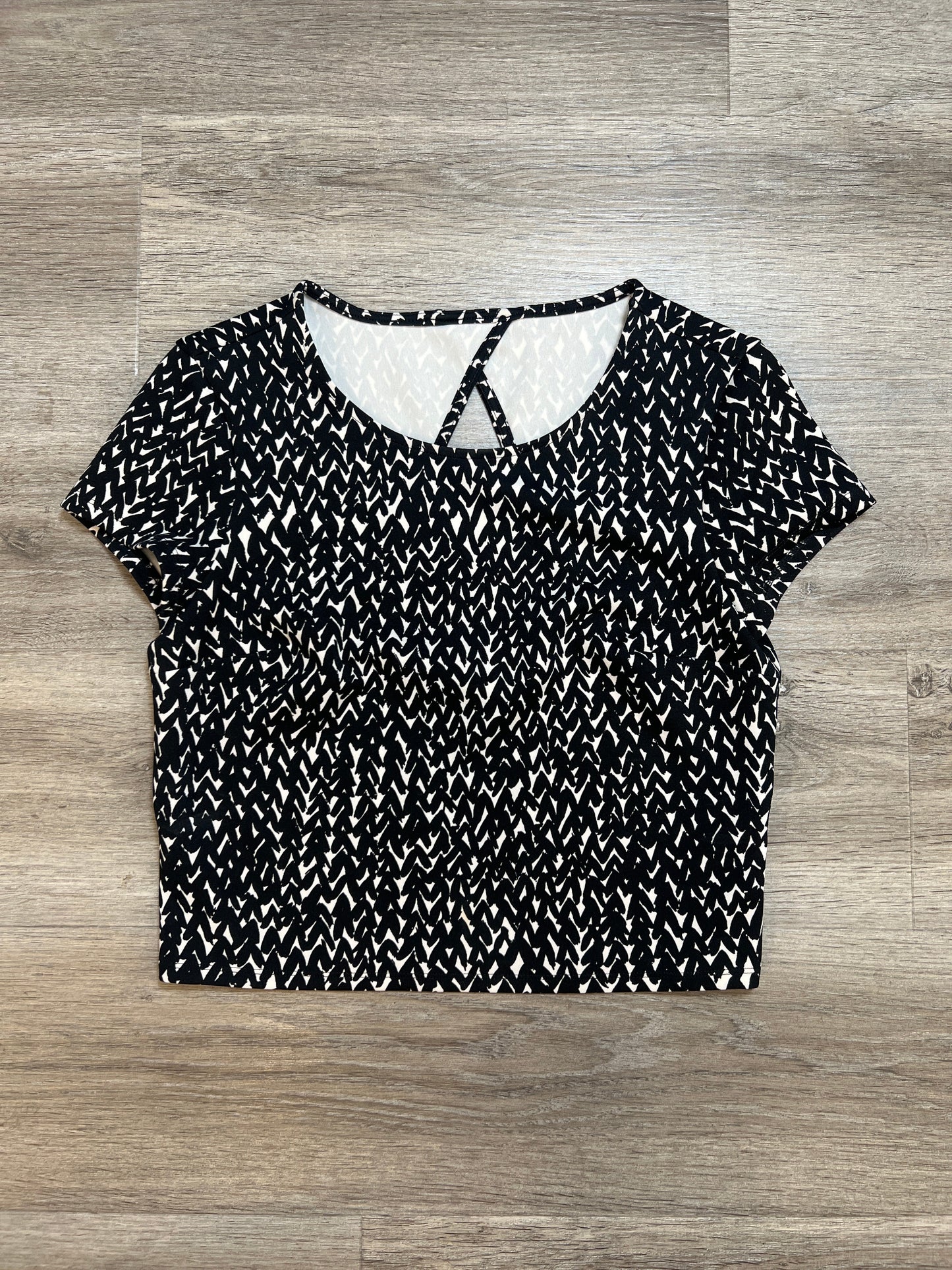 Top Short Sleeve By Express  Size: S