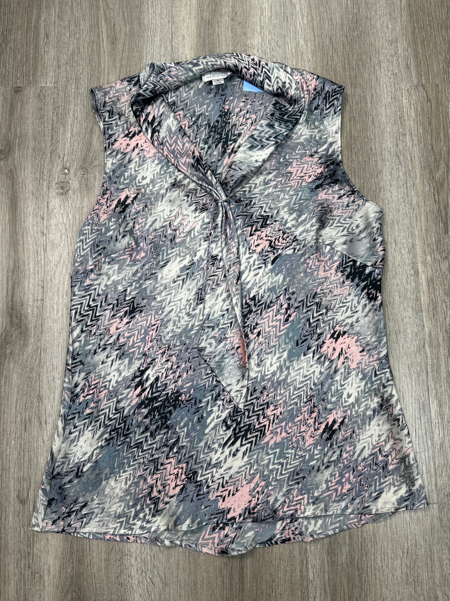 Top Sleeveless By Tahari By Arthur Levine In Grey & Pink, Size: M