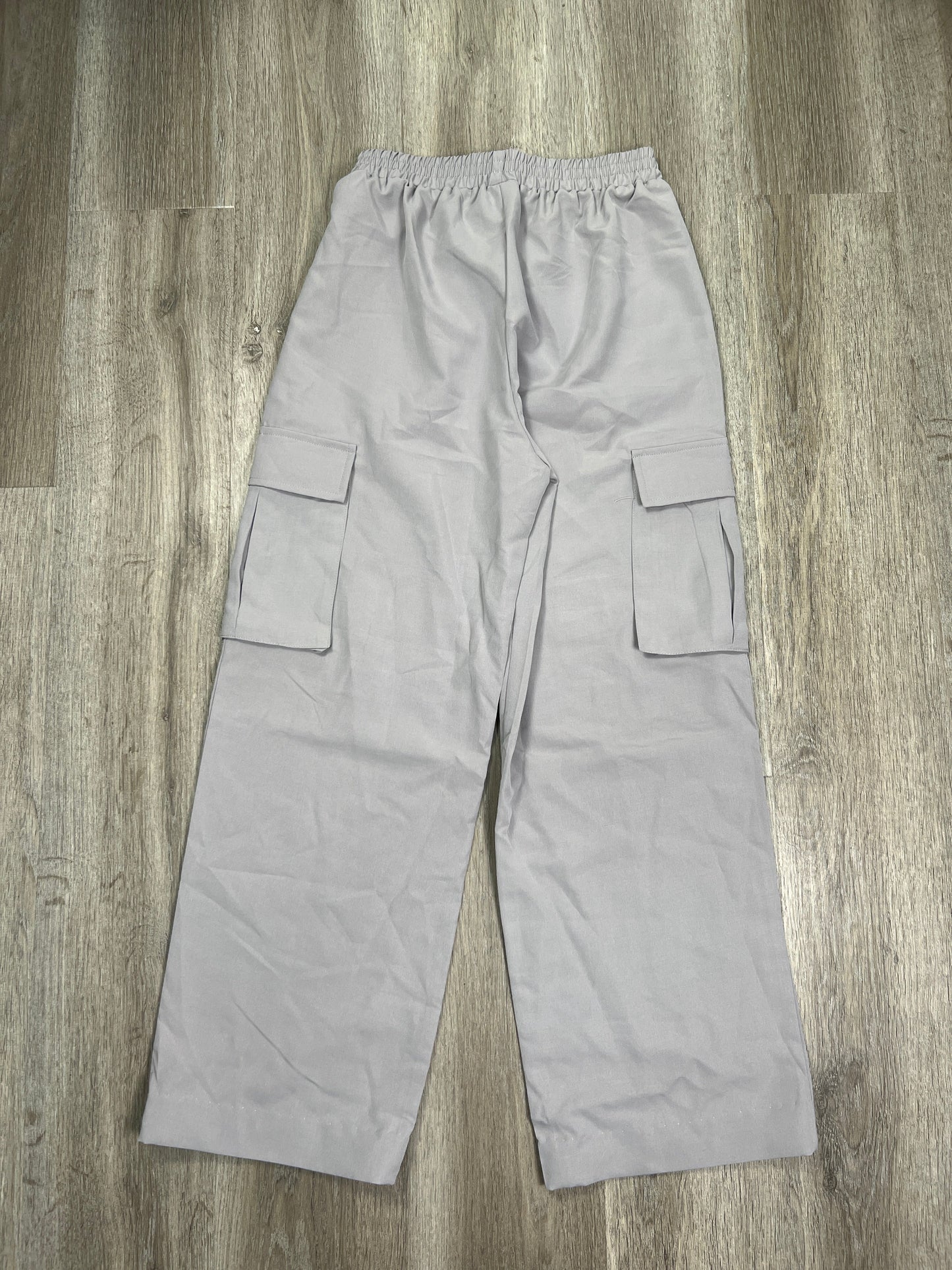 Pants Cargo & Utility By Shein  Size: M