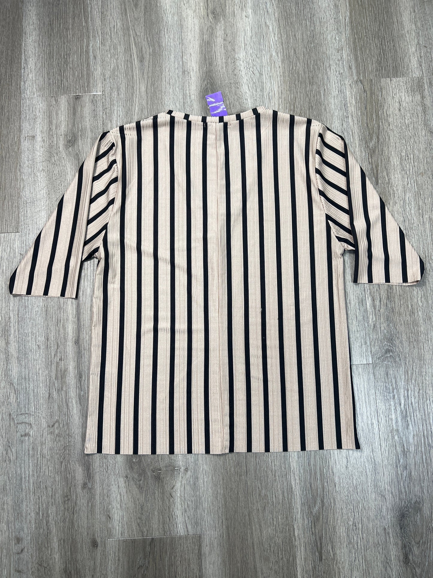 Top 3/4 Sleeve By Bke In Striped Pattern, Size: M