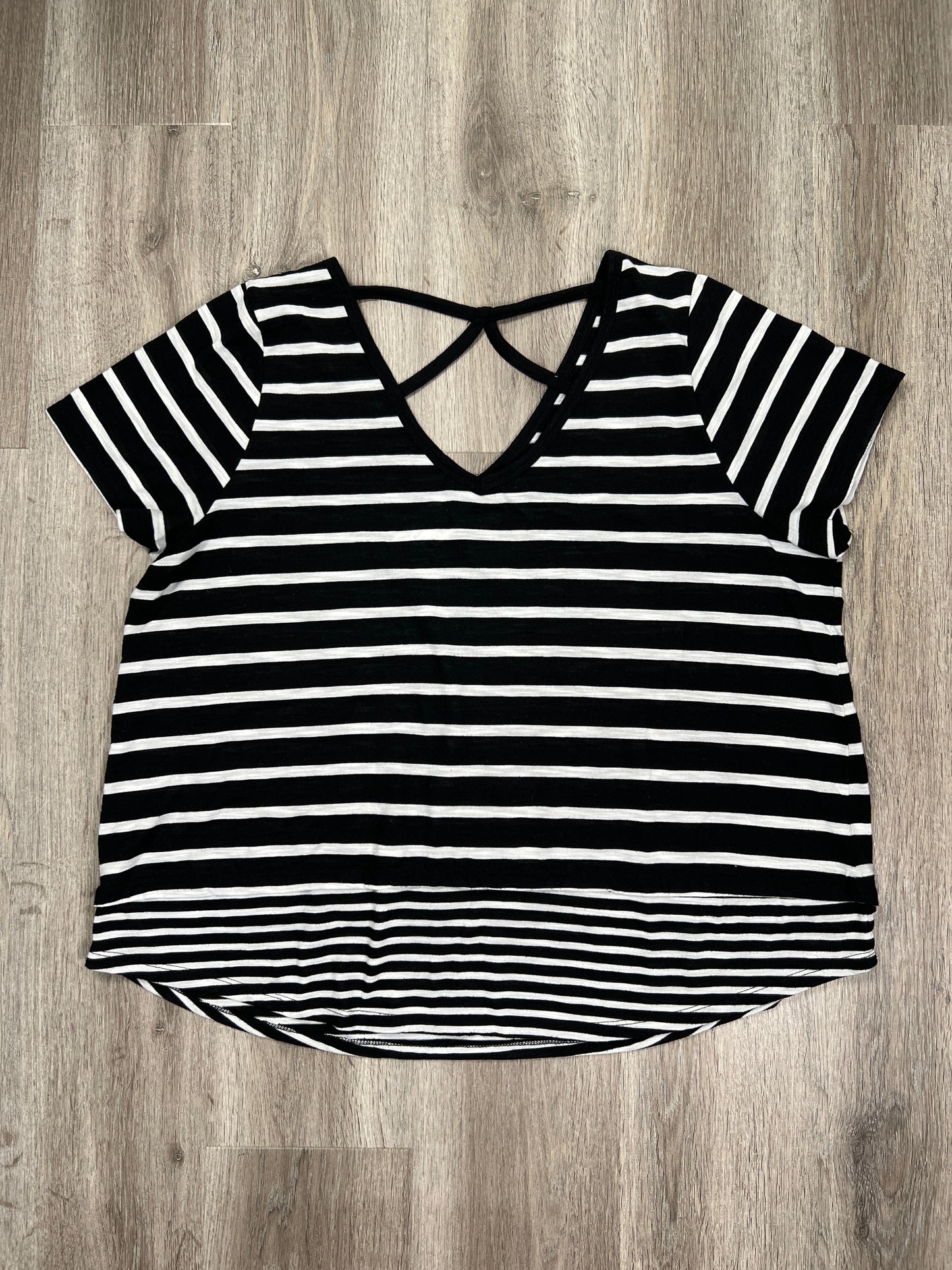 Striped Pattern Top Short Sleeve Lane Bryant, Size 3x